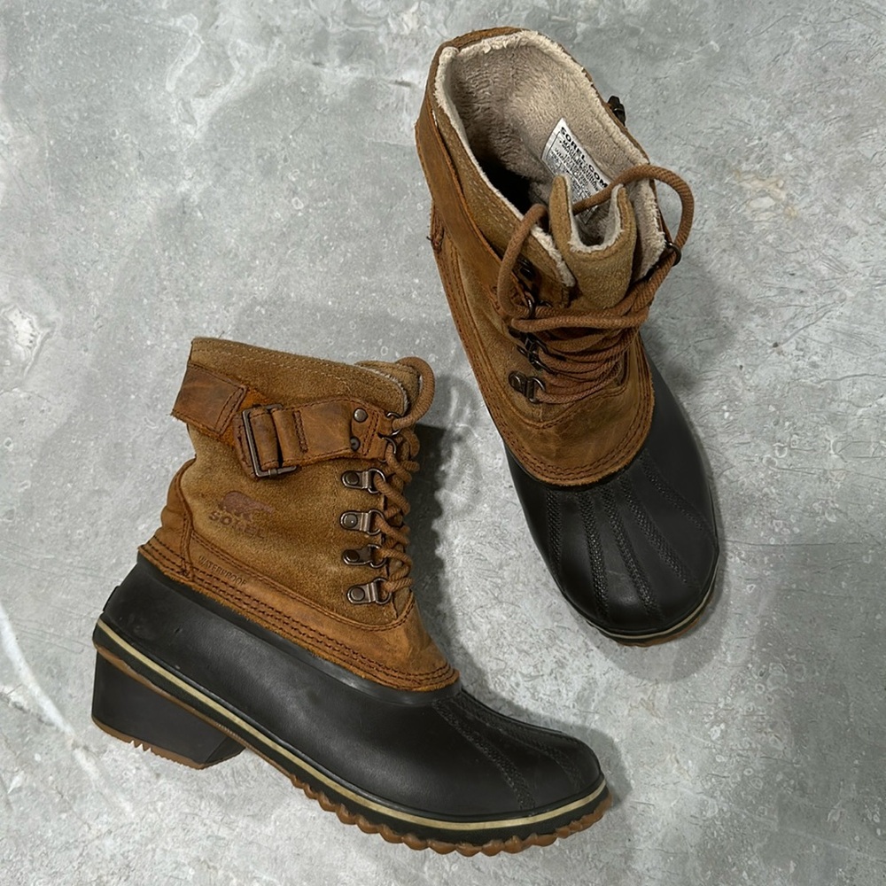 Sorel Fancy Lace Suede Leather Brown Winter Duck Boots Womens Size 8.5 Heels